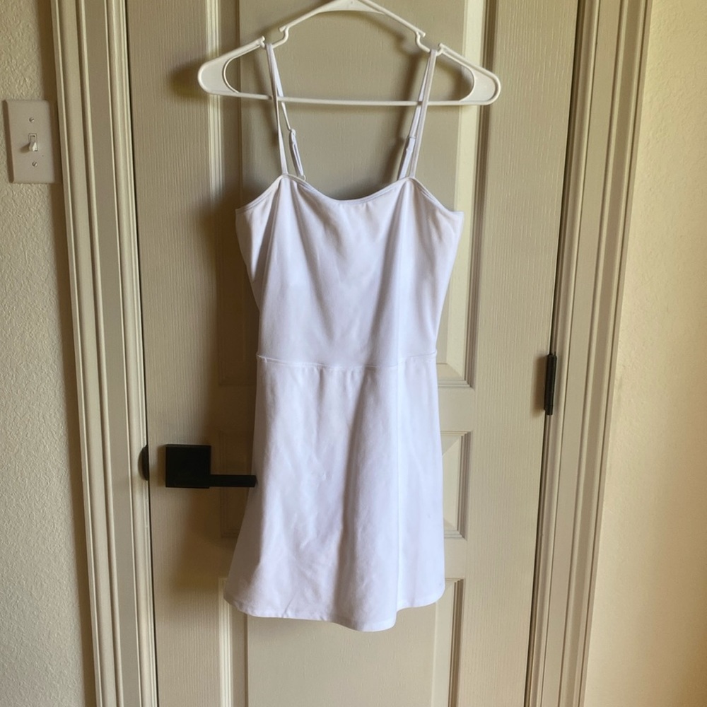 ALO TENNIS DRESS - MEDIUM